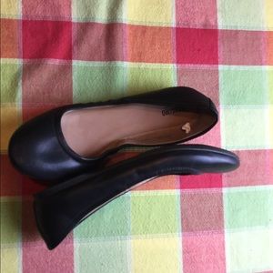 Cute black flats